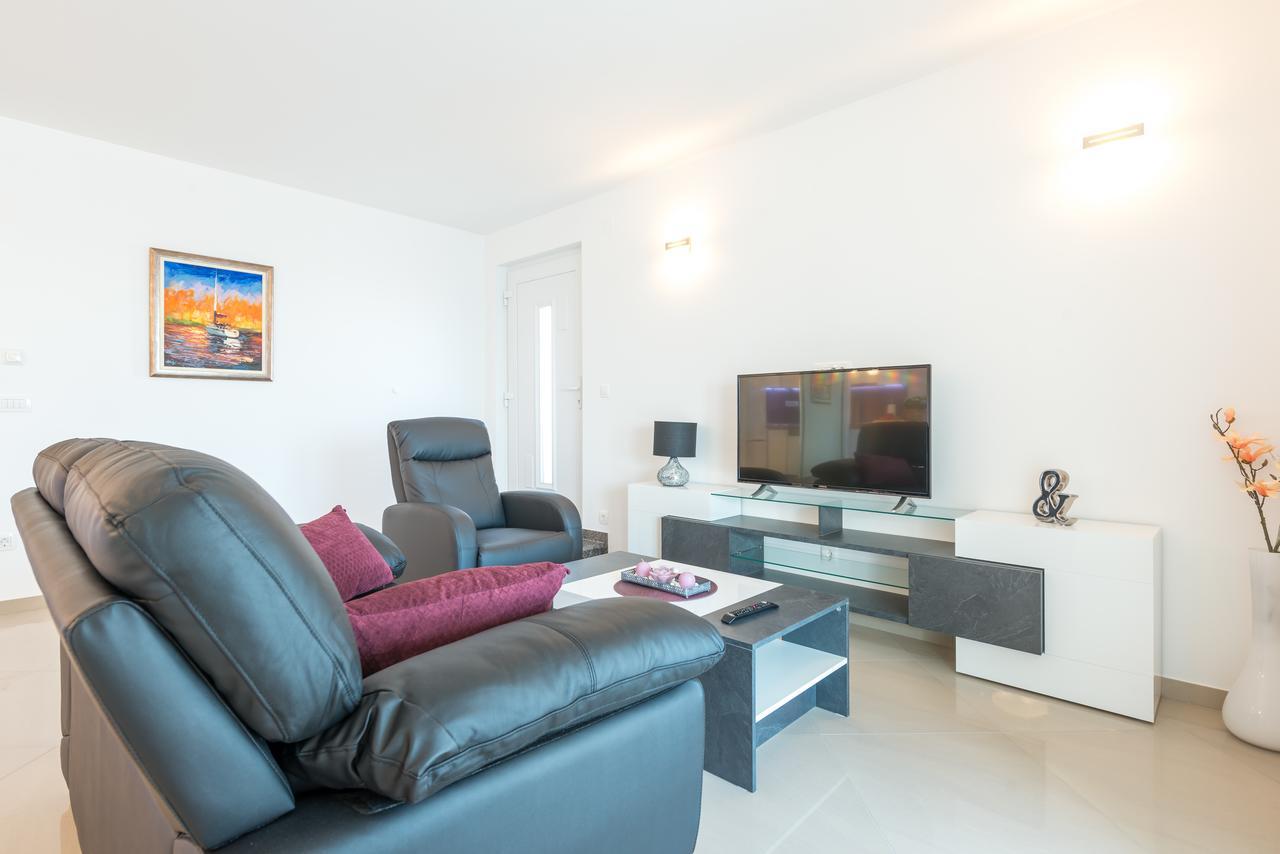 Apartment Ella Deluxe Дубровник Екстериор снимка
